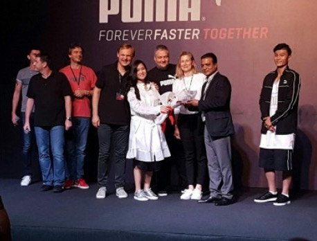 Viyellatex Limited received BEST DELIVERY PERFORMANCE AWARD by PUMA